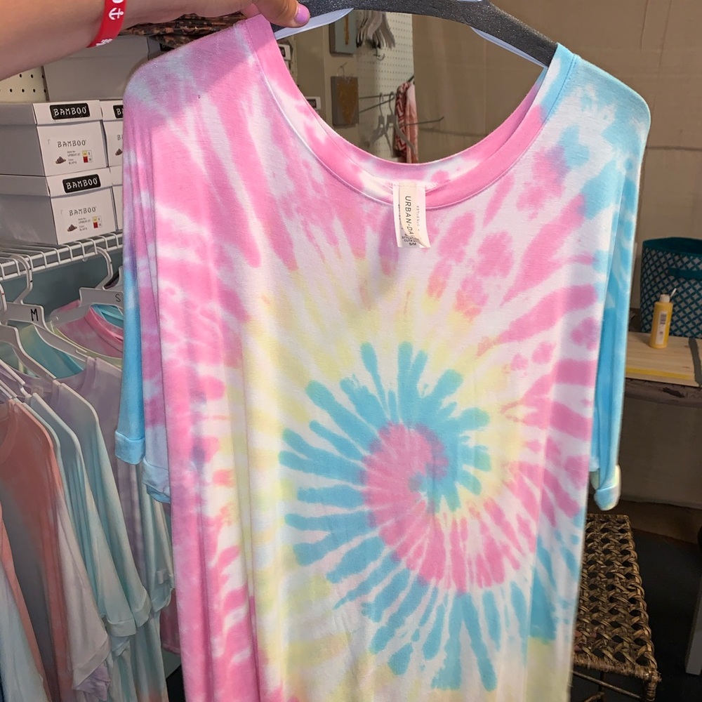 Bright Tie-Dye Top!